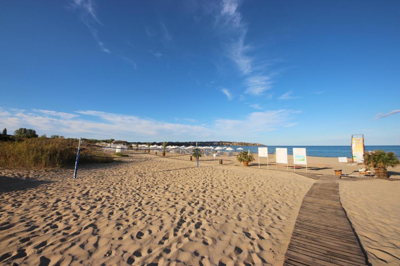 Menada Sozopol Apartments エクステリア 写真